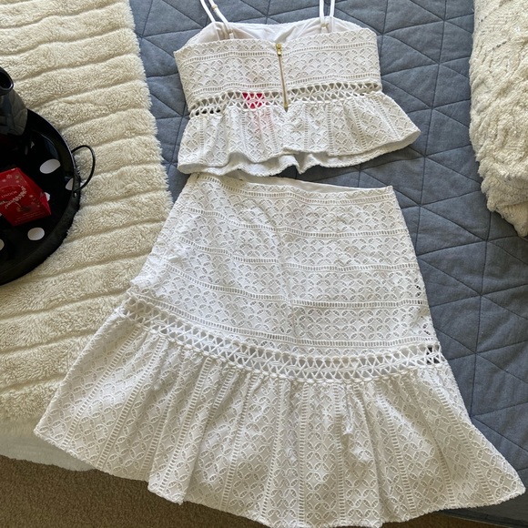 Lilly Pulitzer Set - size 2 - Picture 2 of 4